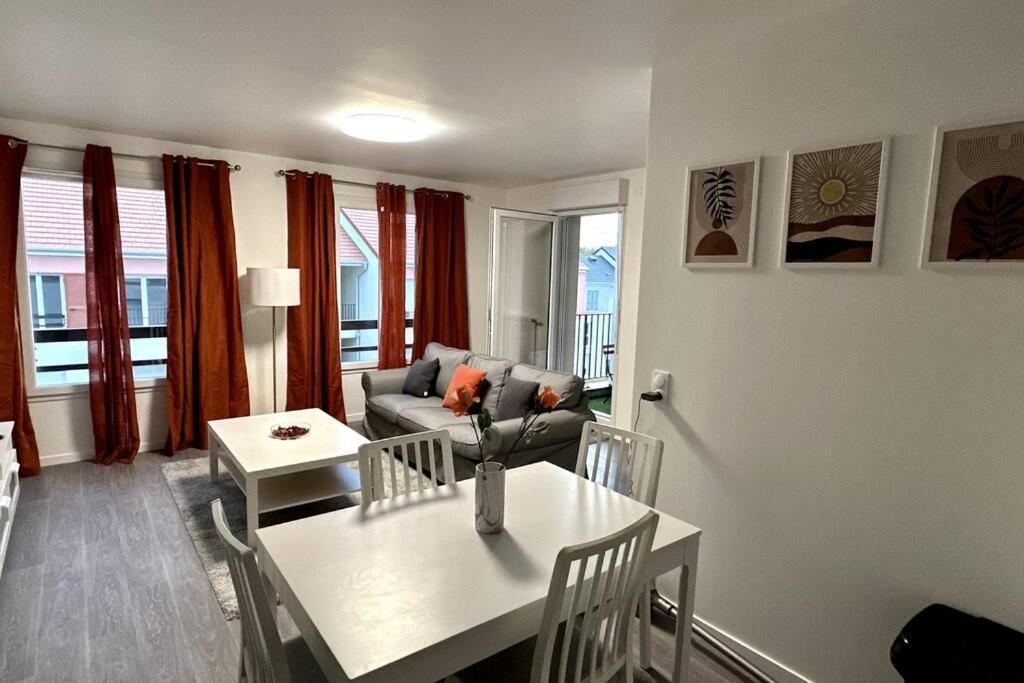 Appartement Cozy - Quartier Residentiel Melun Exterior photo