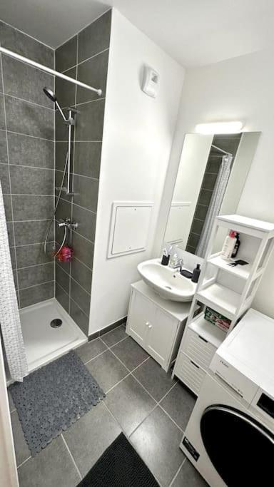 Appartement Cozy - Quartier Residentiel Melun Exterior photo