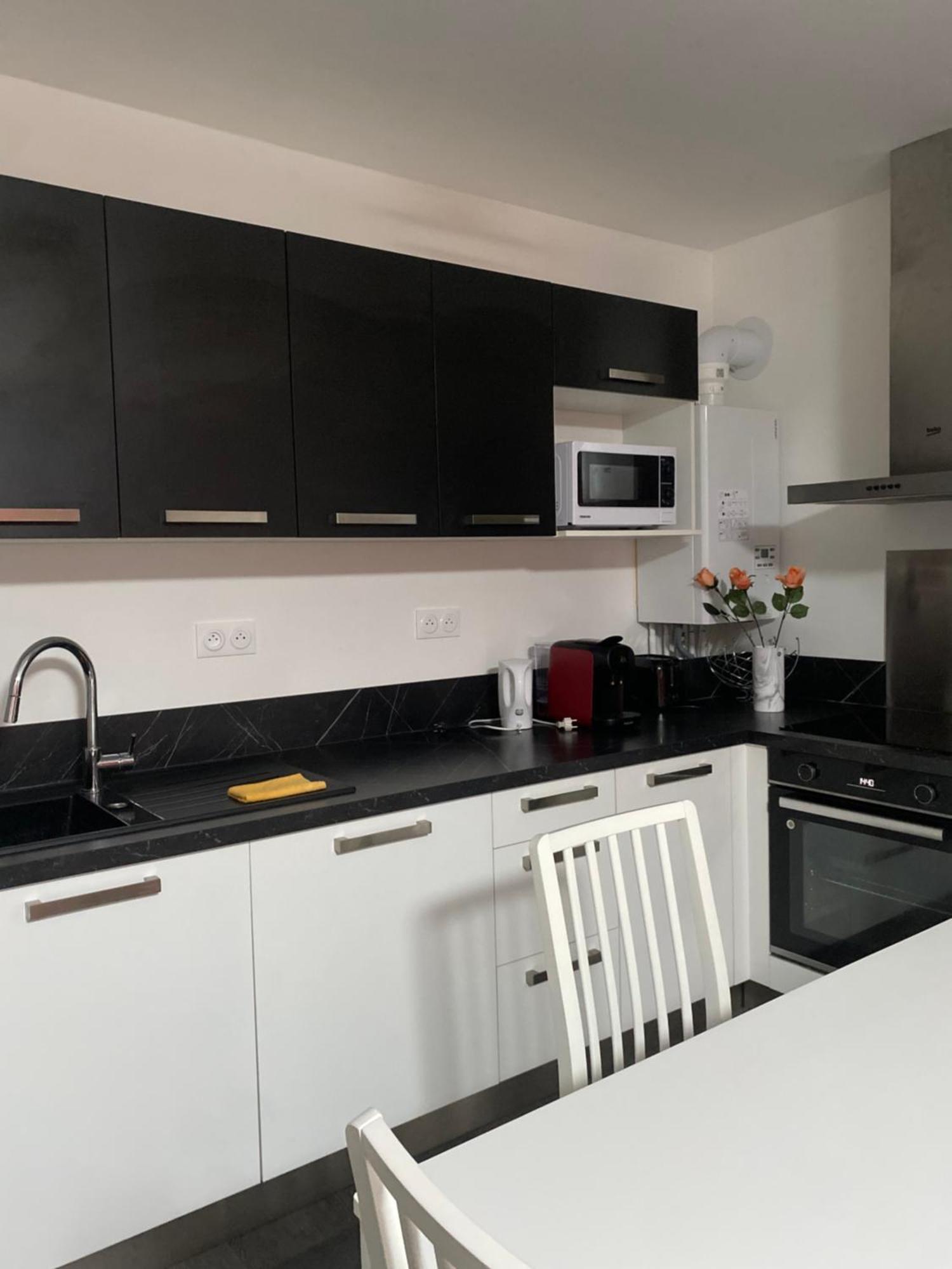 Appartement Cozy - Quartier Residentiel Melun Exterior photo