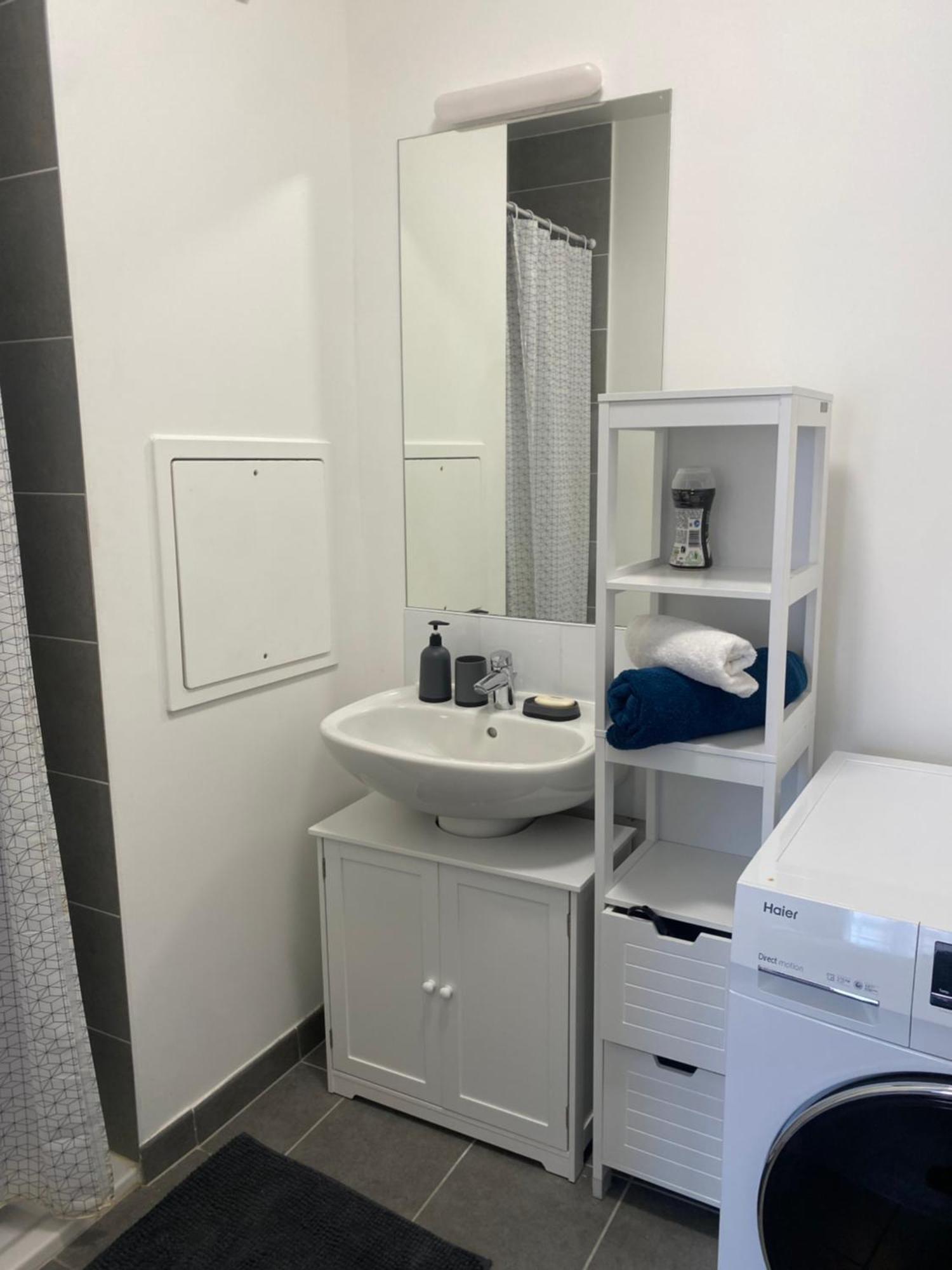 Appartement Cozy - Quartier Residentiel Melun Exterior photo