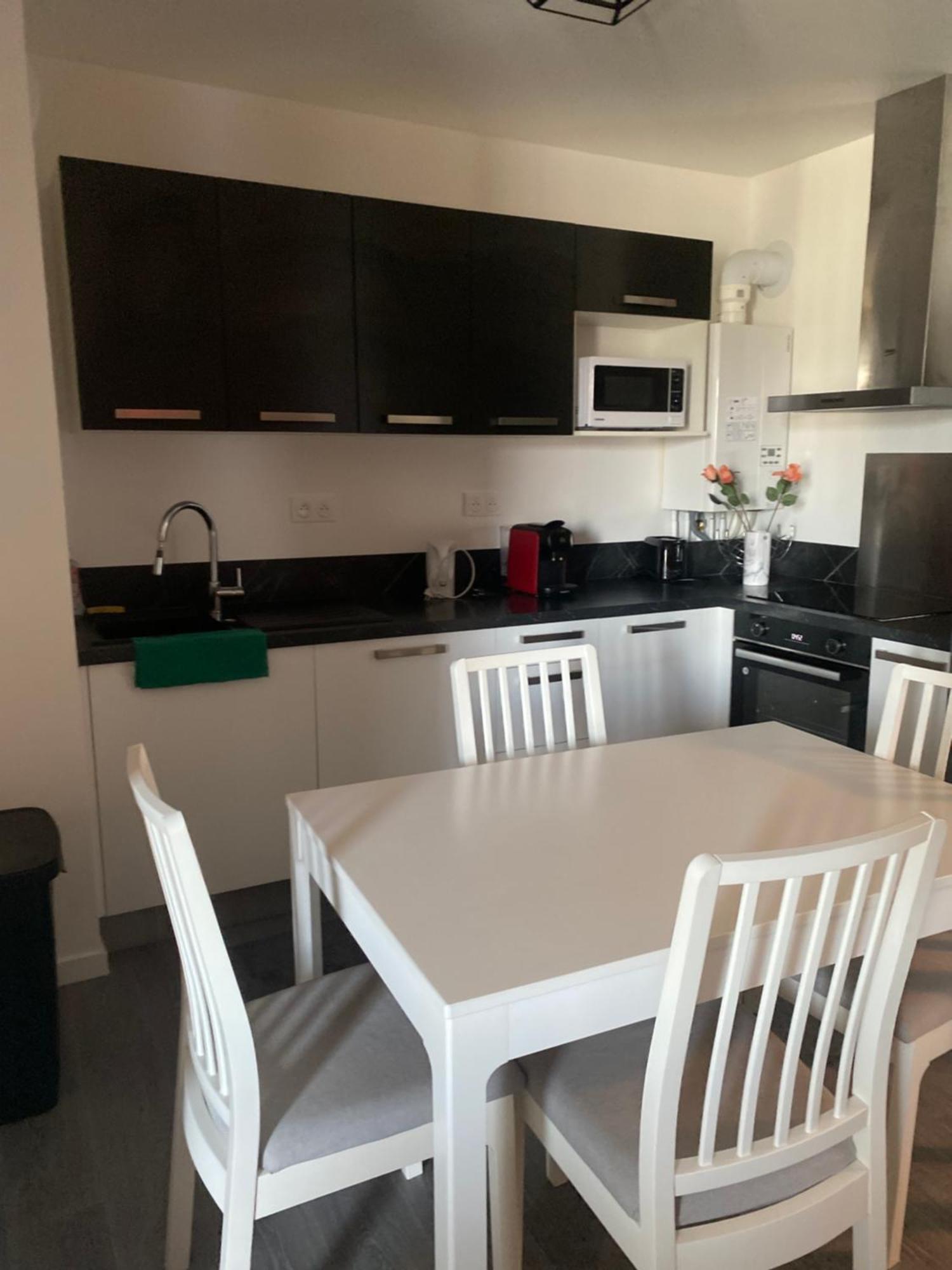 Appartement Cozy - Quartier Residentiel Melun Exterior photo